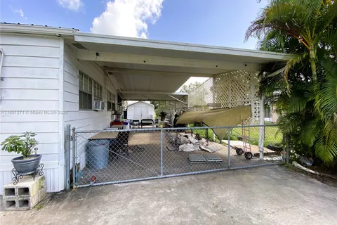 714 NE 29 Ave, Other City - In The State Of Florida FL 34972