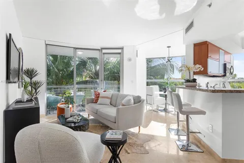 110 Washington Ave # 2521, Miami Beach FL 33139