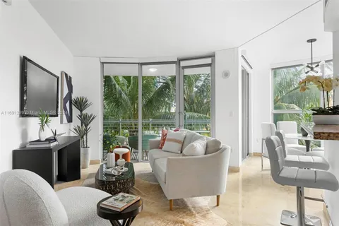 110 Washington Ave # 2521, Miami Beach FL 33139