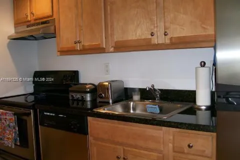 290 Sunrise Dr # 208, Key Biscayne FL 33149