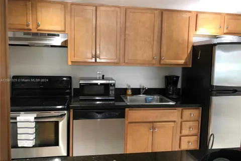 290 Sunrise Dr # 208, Key Biscayne FL 33149