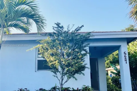 527 SW 2nd Ct # 527, Pompano Beach FL 33060