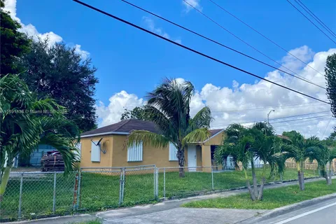 120 E 7th Ave, Hialeah FL 33010