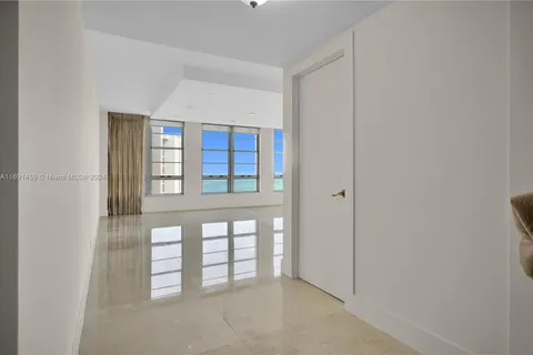 5660 Collins Ave # 15B, Miami Beach FL 33140