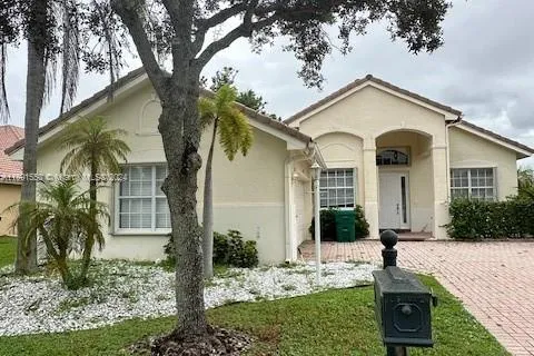 6368 NW 107th Ter, Parkland FL 33076