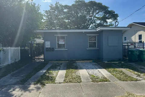 1620 NW 64th St, Miami FL 33147