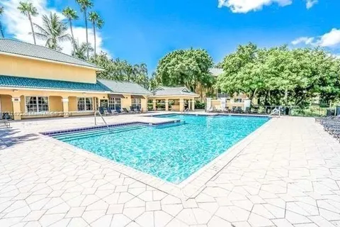 4045 W Mcnab Rd # G110, Pompano Beach FL 33069