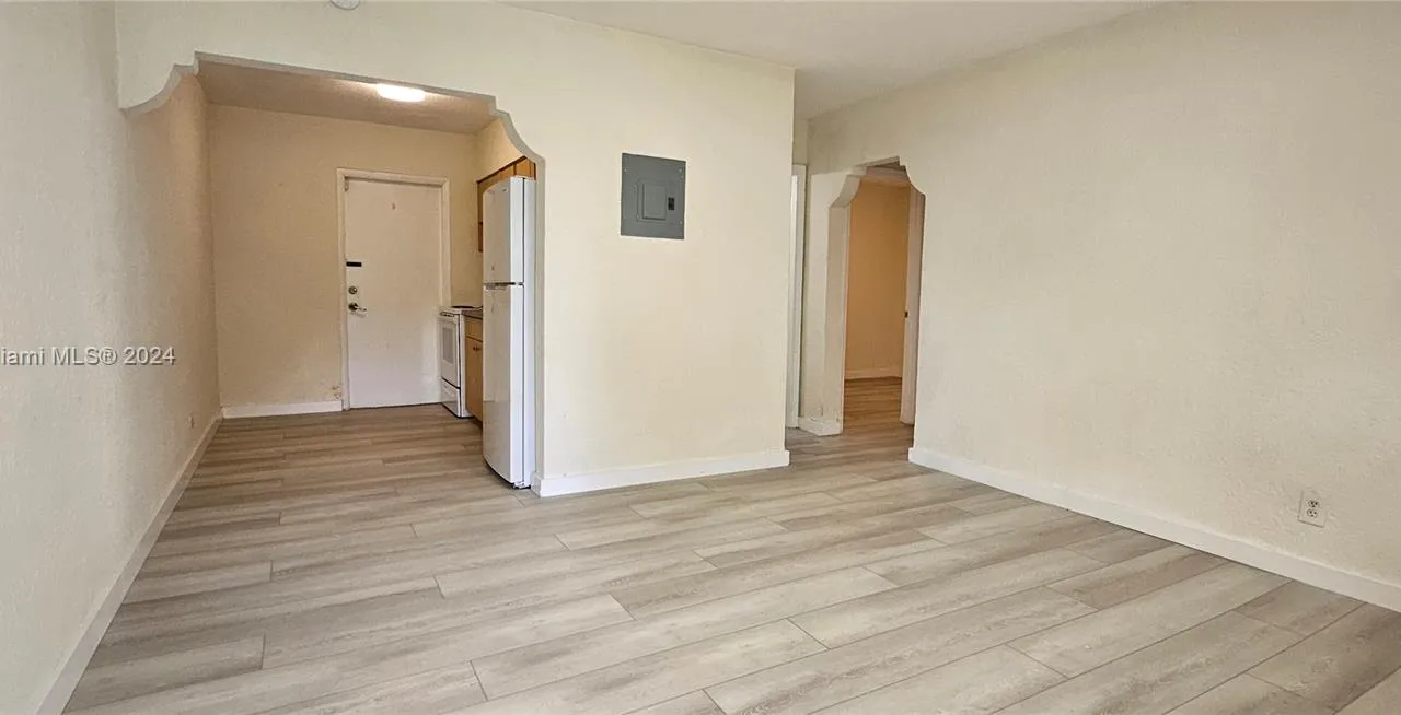 715 SW 10th St # 4, Dania Beach FL 33004