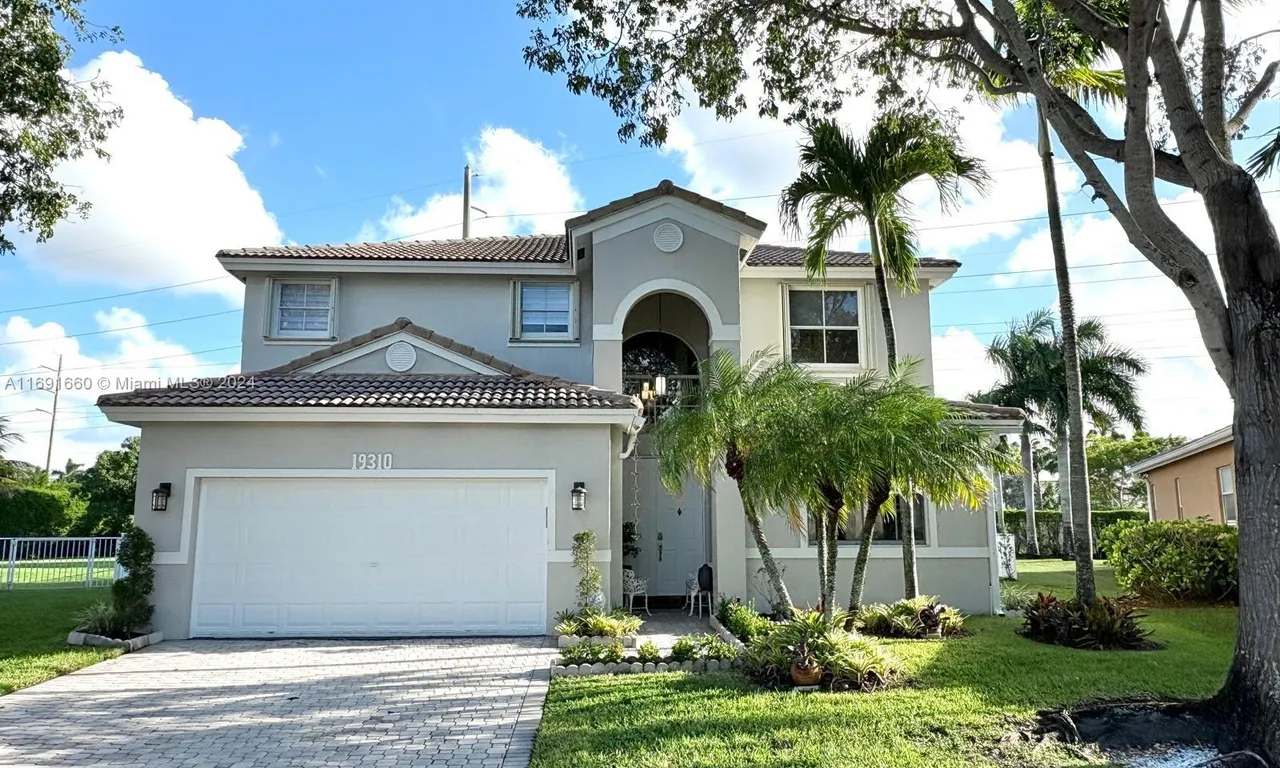 19310 SW 16th St, Pembroke Pines FL 33029