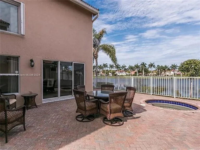 1590 Seagrape Way, Hollywood FL 33019