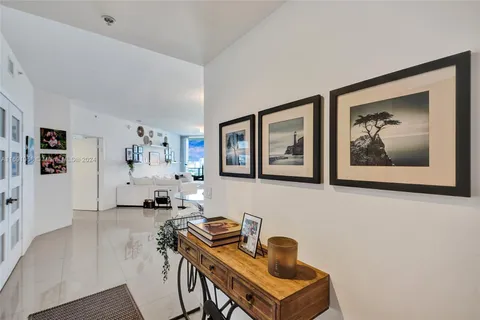 17301 Biscayne Blvd # 2004, North Miami Beach FL 33160