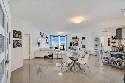 17301 Biscayne Blvd # 2004, North Miami Beach FL 33160