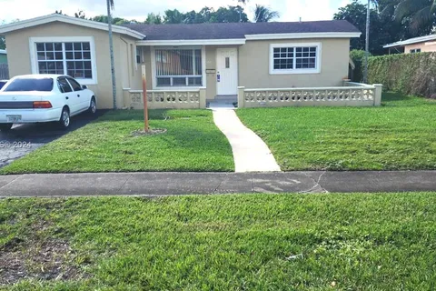 3971 NW 45th Ave, Lauderdale Lakes FL 33319