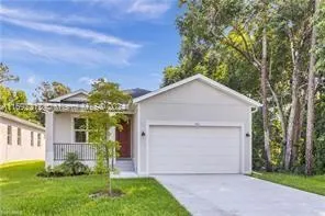 194 2ND Street, Naples FL 34113