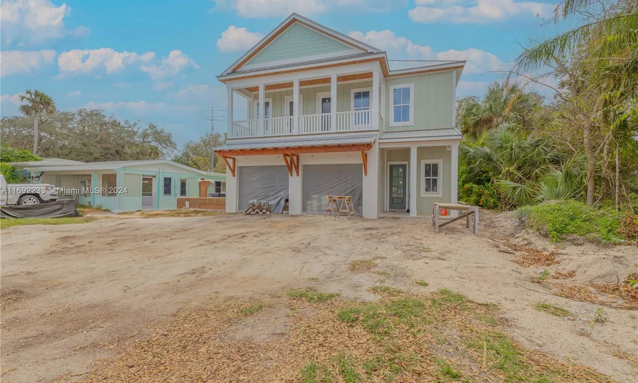 213 Cedar Ave., New Smyrna Beach FL 32169