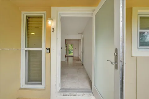 2719 SW 46th St # 2, Dania Beach FL 33312