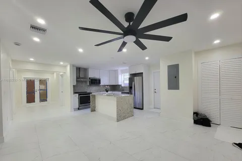 8140 NW 11th Ct # 8140, Pembroke Pines FL 33024