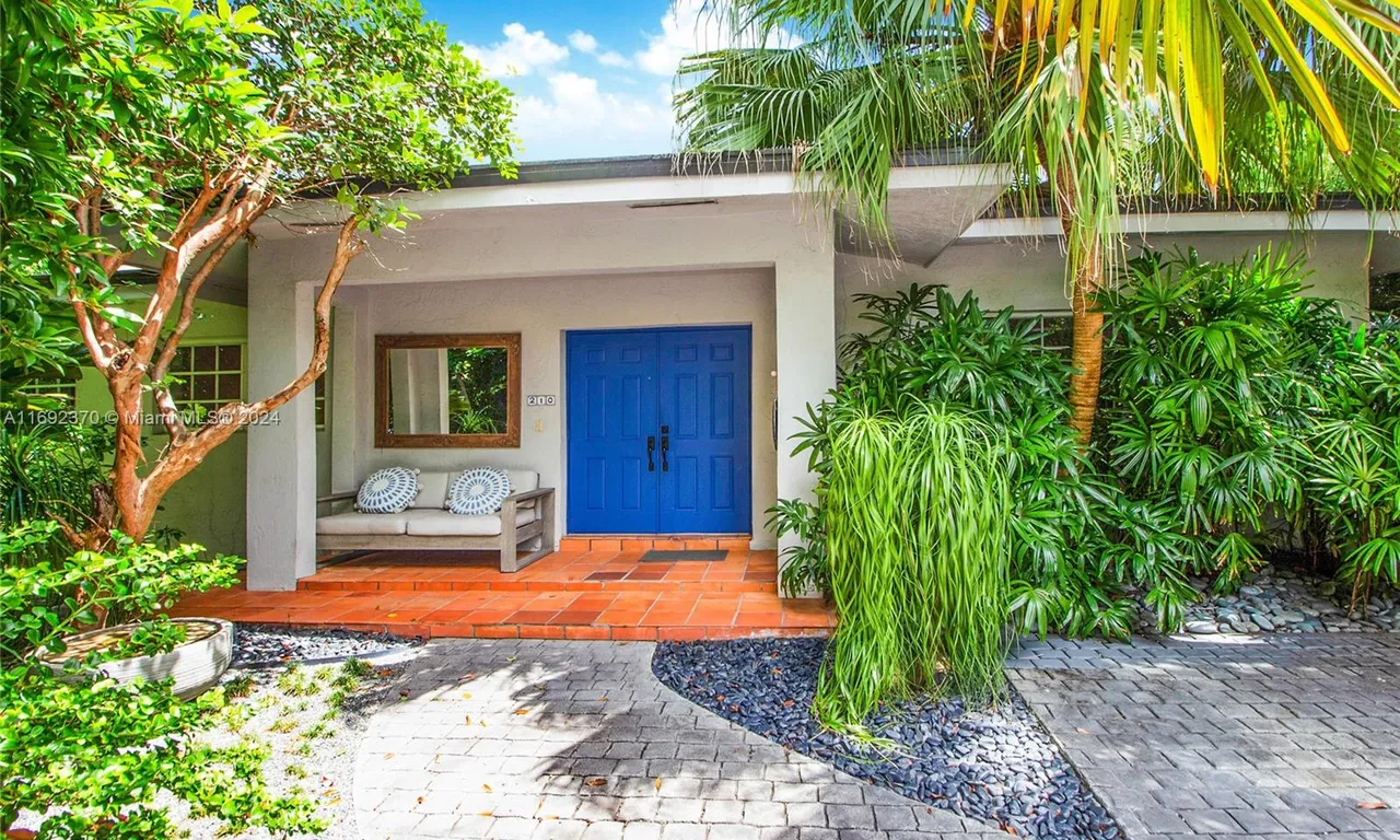 210 Greenwood Drive, Key Biscayne FL 33149