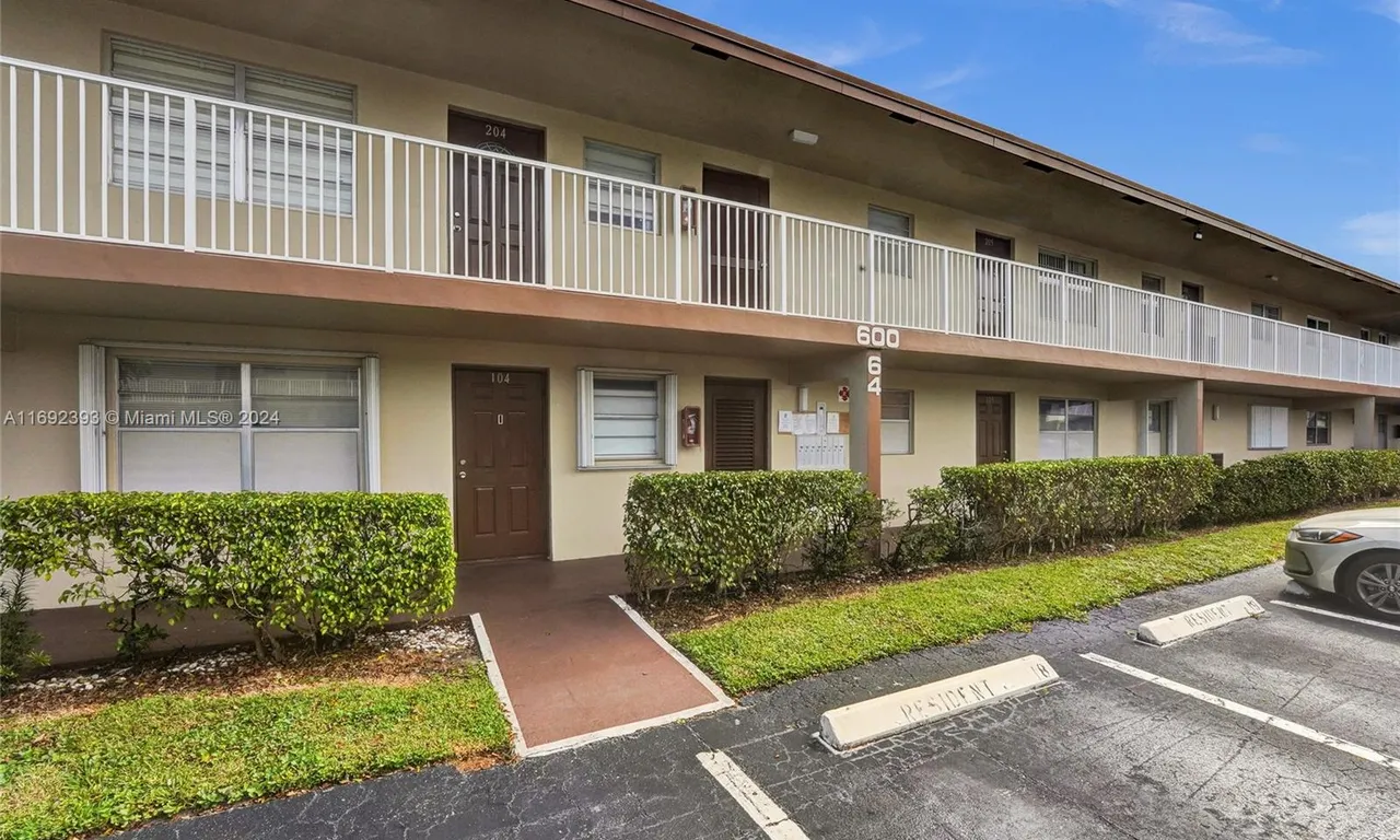 600 NW 80th Ter # 206, Margate FL 33063