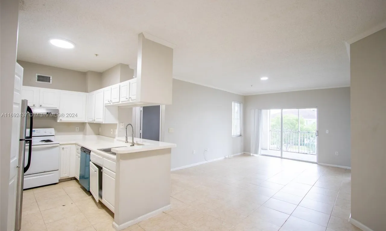 11693 W Atlantic Blvd # 832, Coral Springs FL 33071