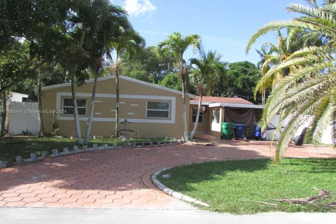 2902 SW 67th Ter, Miramar FL 33023