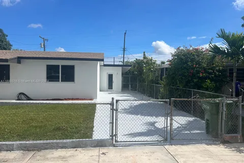 4787 E 8th Ct, Hialeah FL 33013