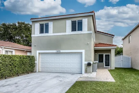 16915 SW 142nd Pl, Miami FL 33177