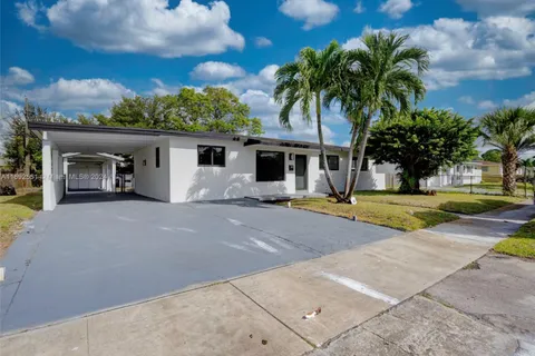 3401 NW 188th St, Miami Gardens FL 33056