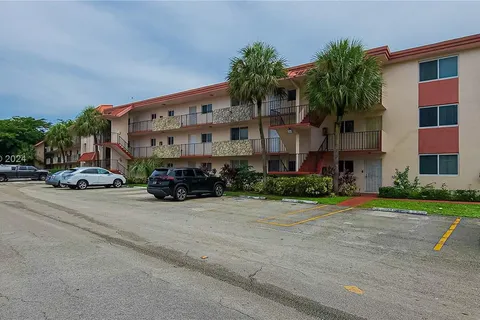 1080 Del Lago Cir # 201, Sunrise FL 33313