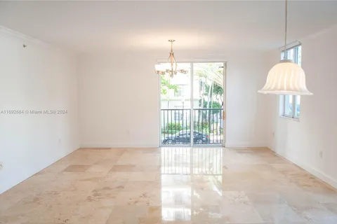 1900 Van Buren St # 203B, Hollywood FL 33020