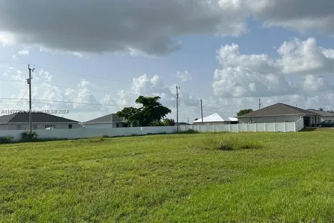 2109 NE 14 PL, Cape Coral FL 33909