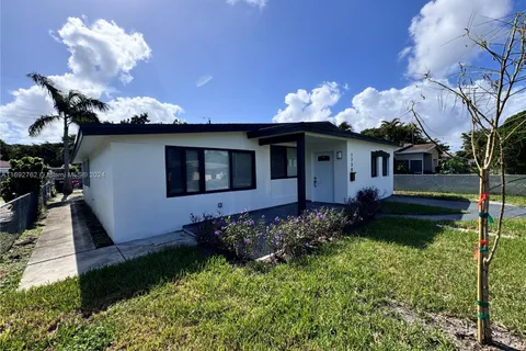 1730 NE 170th St, North Miami Beach FL 33162