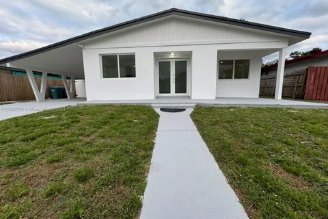 230 NW 33rd Ter, Lauderhill FL 33311