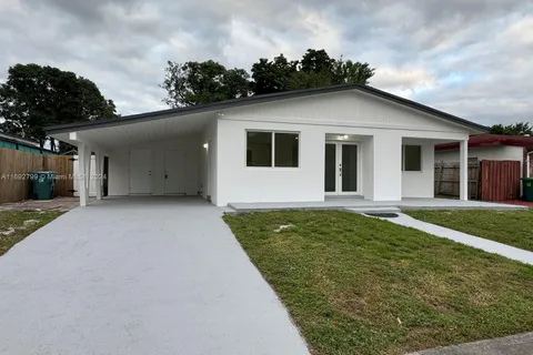 230 NW 33rd Ter, Lauderhill FL 33311