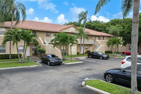 10901-10931 Royal Palm Blvd, Coral Springs FL 33065