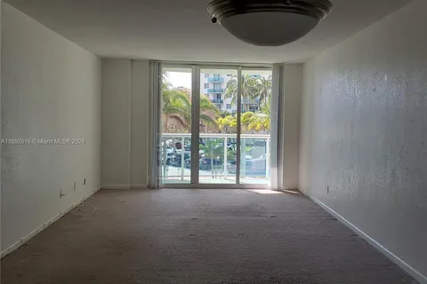 19380 Collins Ave # 207, Sunny Isles Beach FL 33160