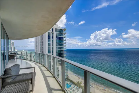 4111 S Ocean Dr # 1502, Hollywood FL 33019