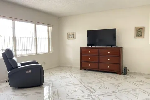 569 Fanshaw  N # 569, Boca Raton FL 33434