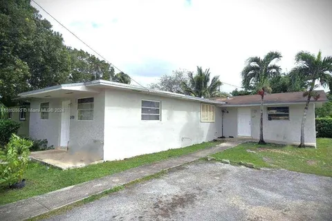 1167 NW 8th Ave, Homestead FL 33030