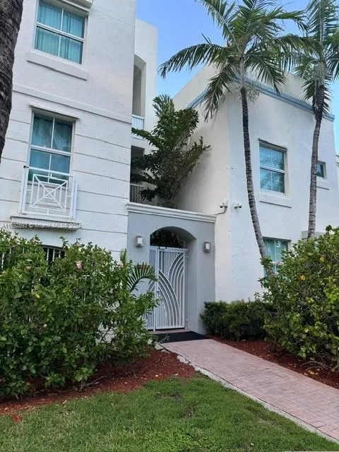 9172 Collins Ave # 12, Surfside FL 33154