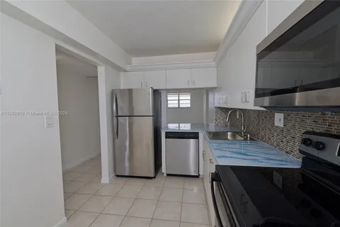 2903 N Miami Beach Blvd # 806, North Miami Beach FL 33160