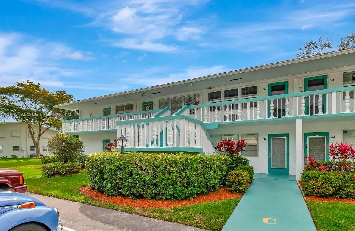 130 Ventnor # I, Deerfield Beach FL 33442