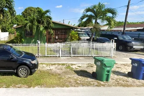 4215 NW 168th Ter, Miami Gardens FL 33055