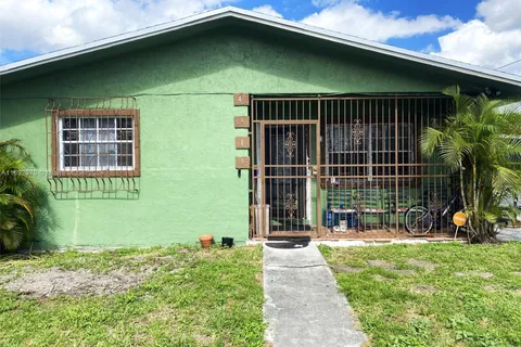 4215 NW 168th Ter, Miami Gardens FL 33055