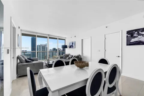 495 Brickell Ave # 4905, Miami FL 33131