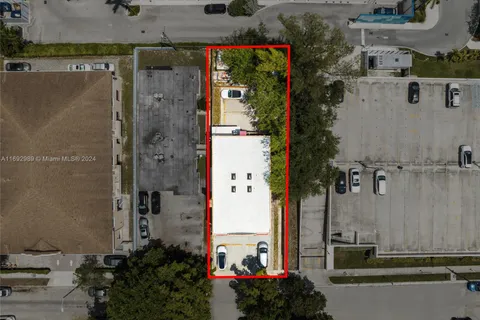 1235 SW 2nd St, Miami FL 33135