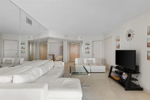 16485 Collins Ave # 1632, Sunny Isles Beach FL 33160