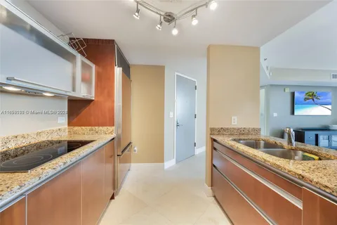 17201 Collins Ave # 2305, Sunny Isles Beach FL 33160