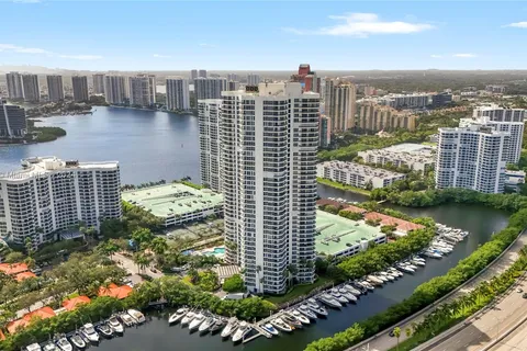 3500 Mystic Pointe Dr # 2908, Aventura FL 33180