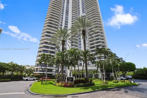 3500 Mystic Pointe Dr # 2908, Aventura FL 33180